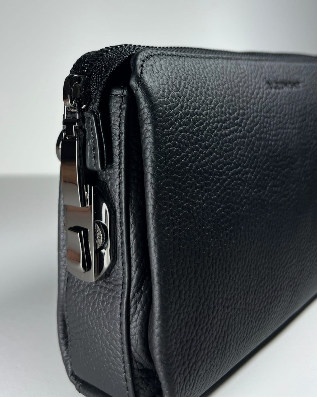 #farbe_Executive-Black