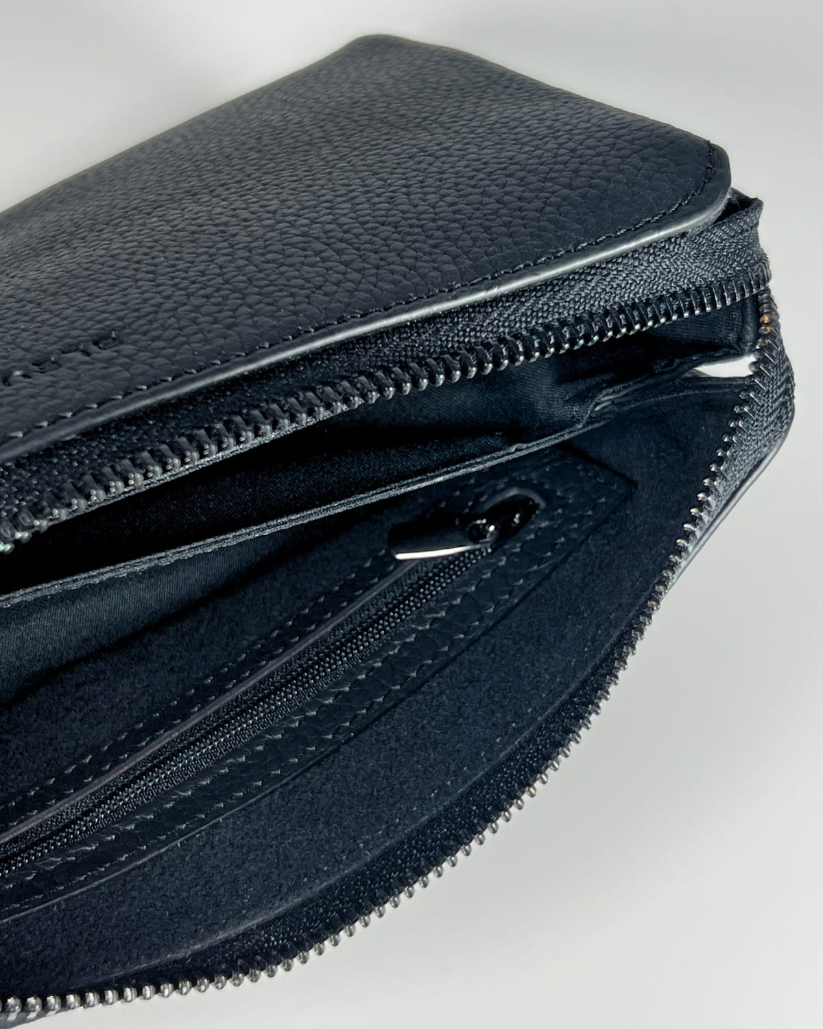 #farbe_Executive-Black